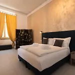 Alida Rooms
